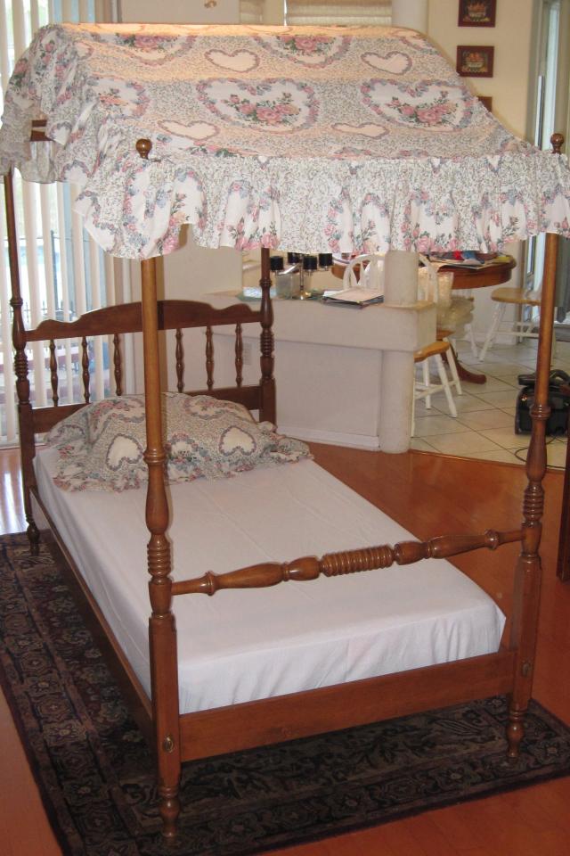 Ethan Allen Twin Canopy Bed for sale in Lutz | HipSwap