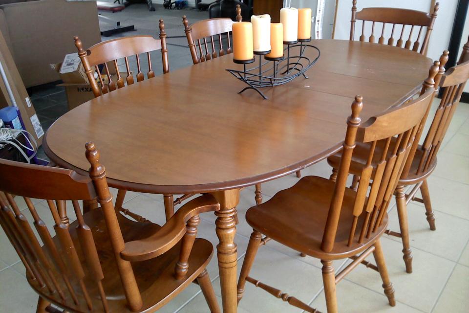 Tell City Hard Rock Maple Dining Room Table